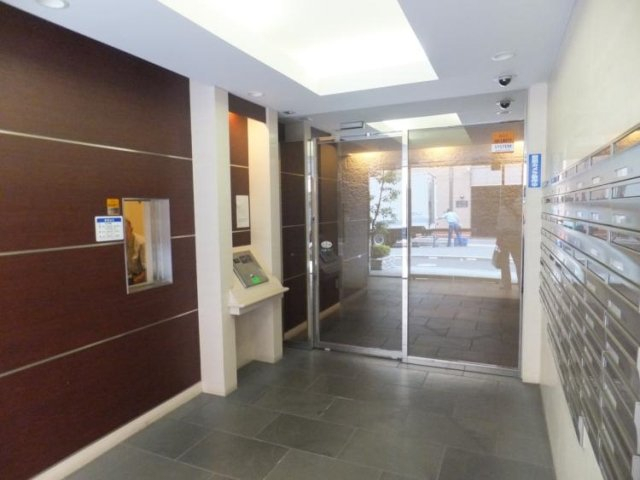 セキュリティ　オートロック完備