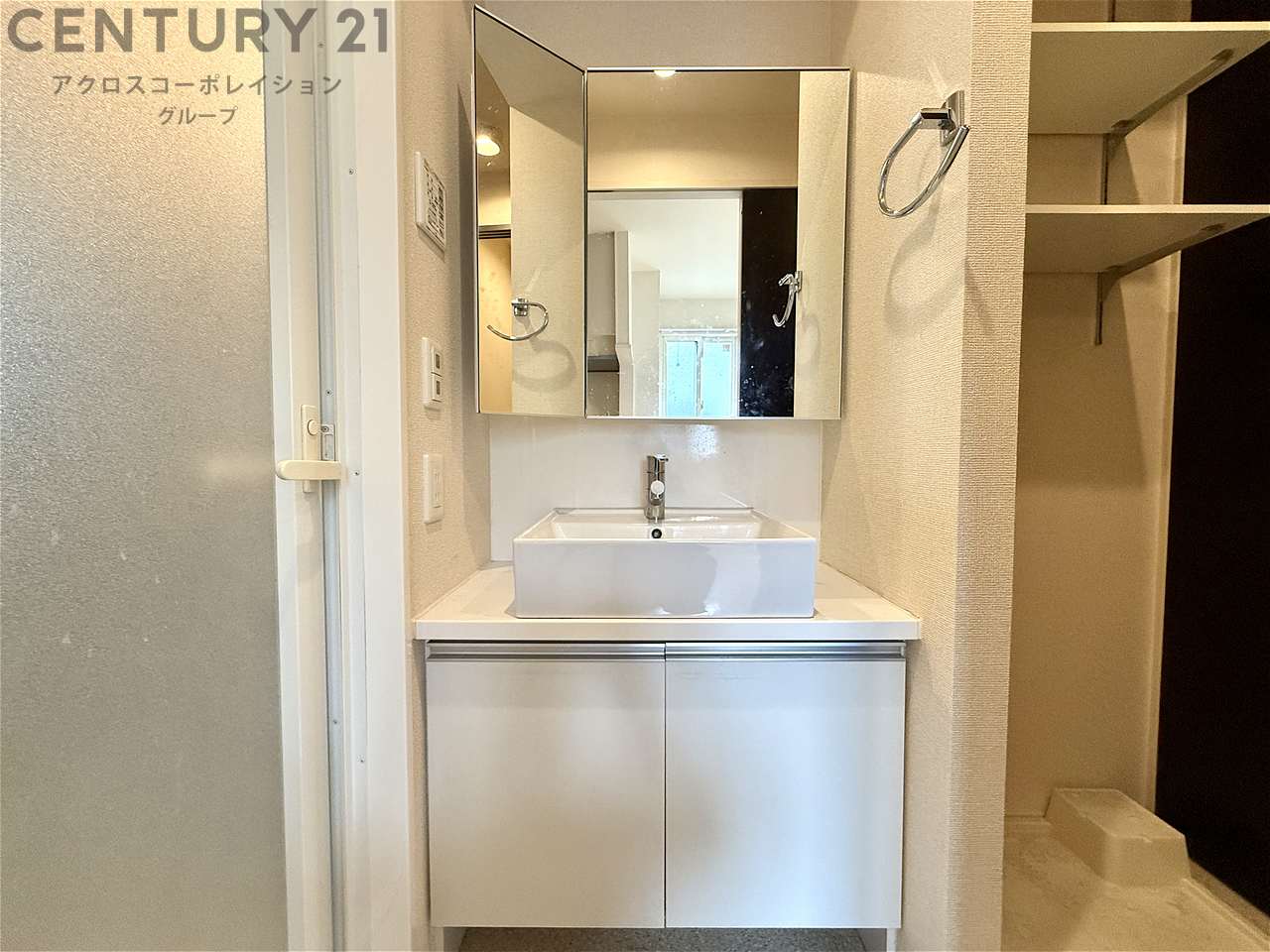 洗面設備　独立洗面化粧台付き☆