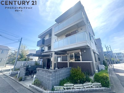 建物外観　オートロック、カメラ付きインターホン完備☆