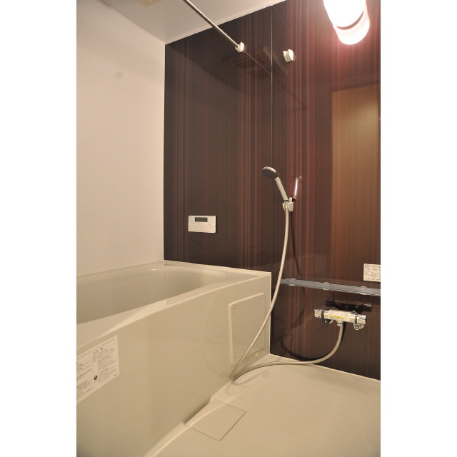 バス・シャワールーム　浴室