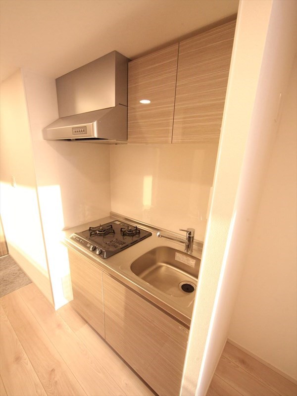 キッチン　システムキッチン（ガス2口コンロ付）