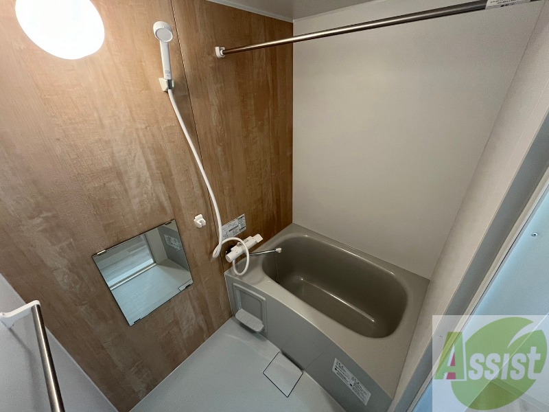 バス・シャワールーム　お風呂になります。一日の疲れを癒してくださいね。