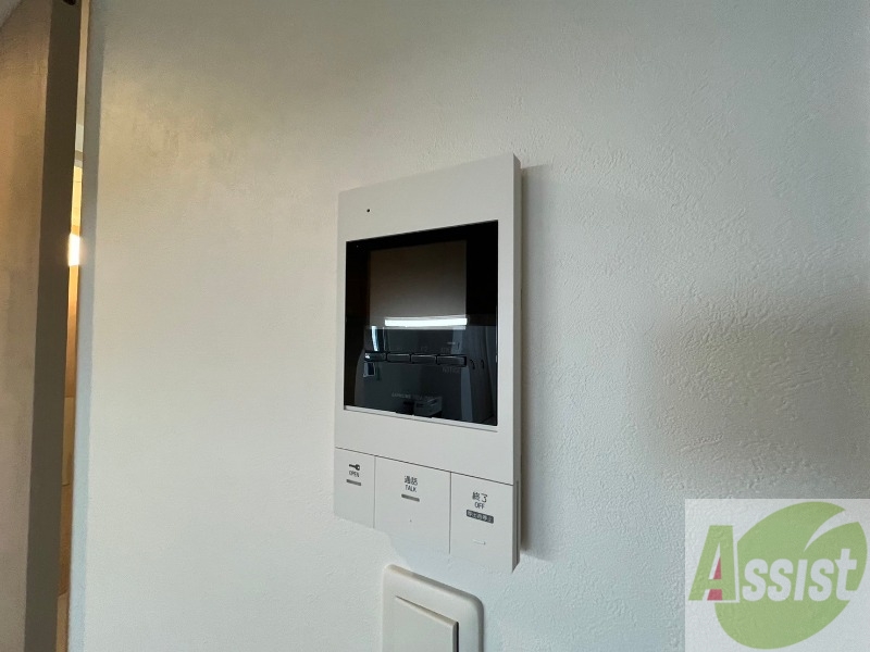 セキュリティ　ＴＶモニター付インターホンです。来客者の顔が見えるので安心！