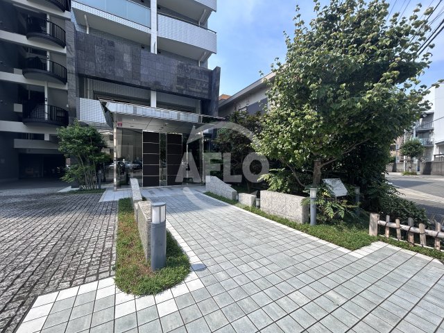 エントランス　アクアスイート新大阪　エントランス