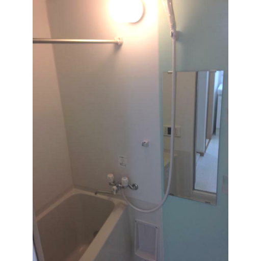 バス・シャワールーム　雨の日でも安心の浴室乾燥機付きです♪