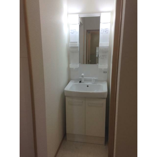 洗面設備　身支度に欠かせない独立洗面台♪