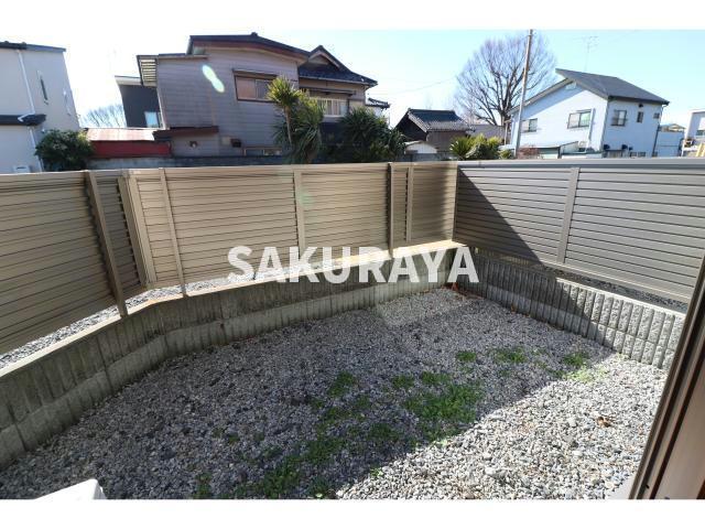 バルコニー　2019年撮影。現況と異なることがございます。