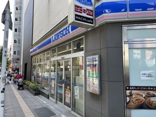 コンビニ　ローソン（コンビニ）まで2m