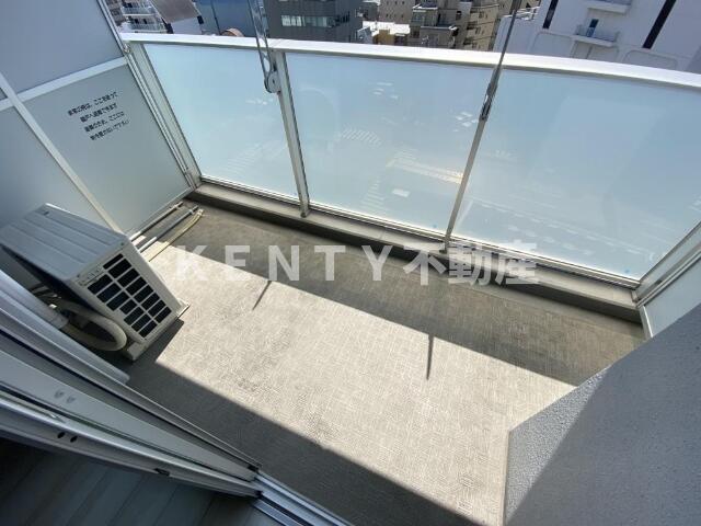 バルコニー　陽当たり良好なバルコニーです