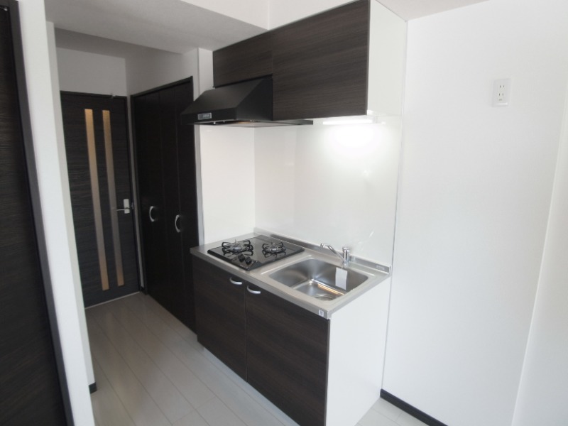 キッチン　同物件別部屋写真