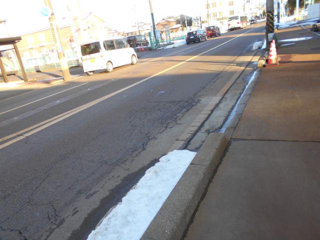 その他　前面道路（その他）まで0m