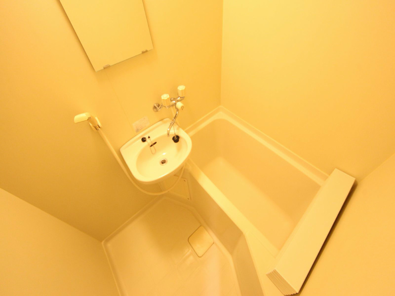 バス・シャワールーム　バスルーム　バス・トイレ別