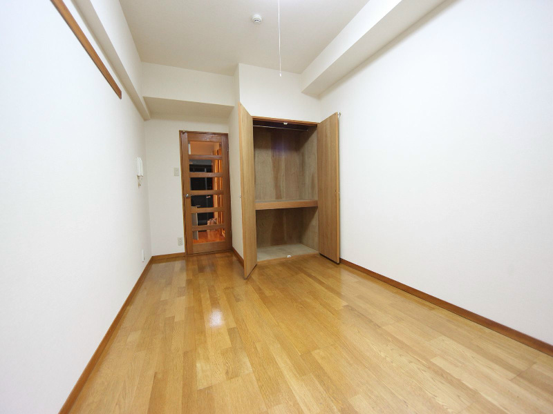 居室・リビング　洋室7帖　クローゼット（収納充実してます）