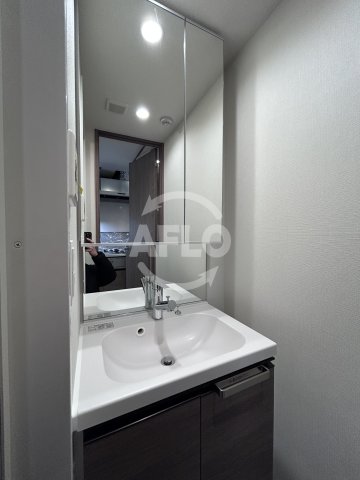 洗面設備　コンフォリア・リヴ淡路　洗面台