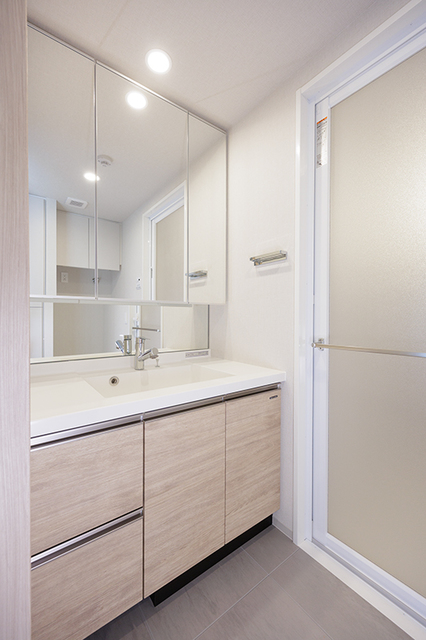 洗面設備　※写真は同タイプ住戸です。