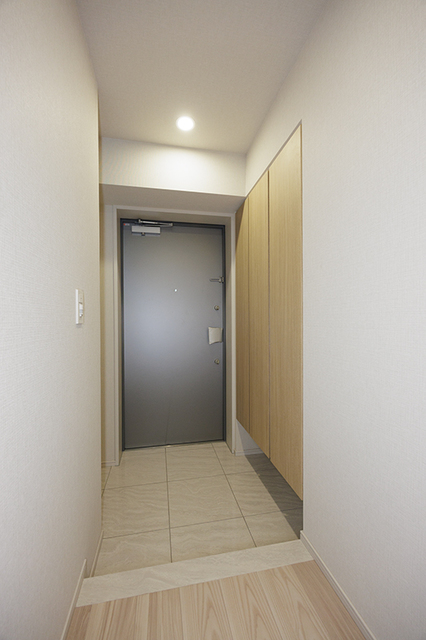 玄関　※写真は同タイプ住戸です。