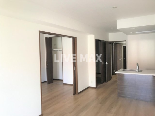 居室・リビング　※別号室参考写真