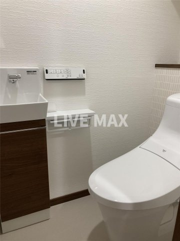 トイレ　※別号室参考写真