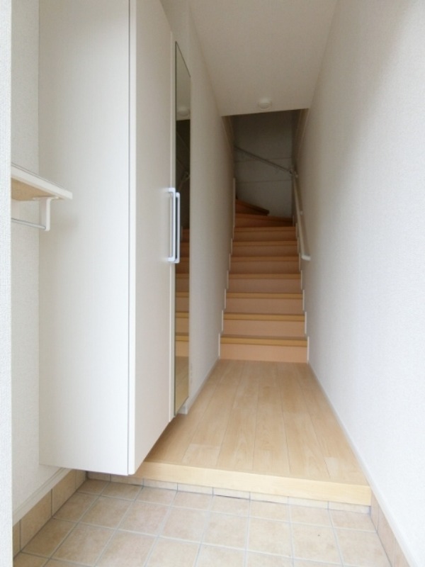 玄関　図面と現状に相違がある場合には現状を優先