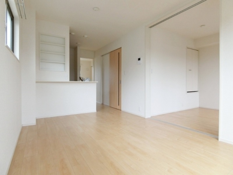 居室・リビング　図面と現状に相違がある場合には現状を優先