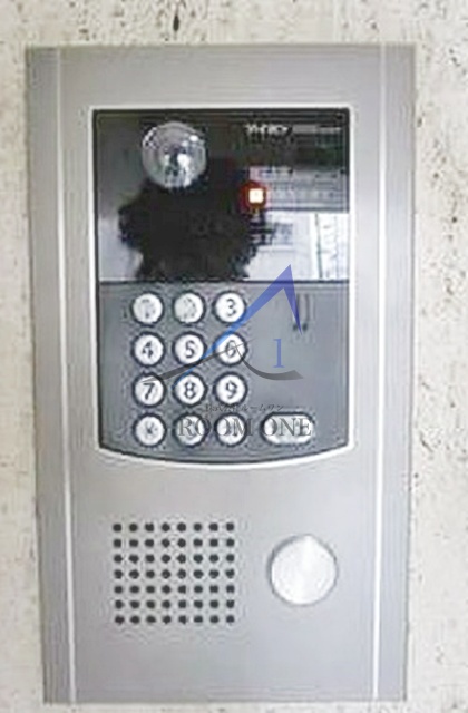 セキュリティ　モニター付きインターホンです。