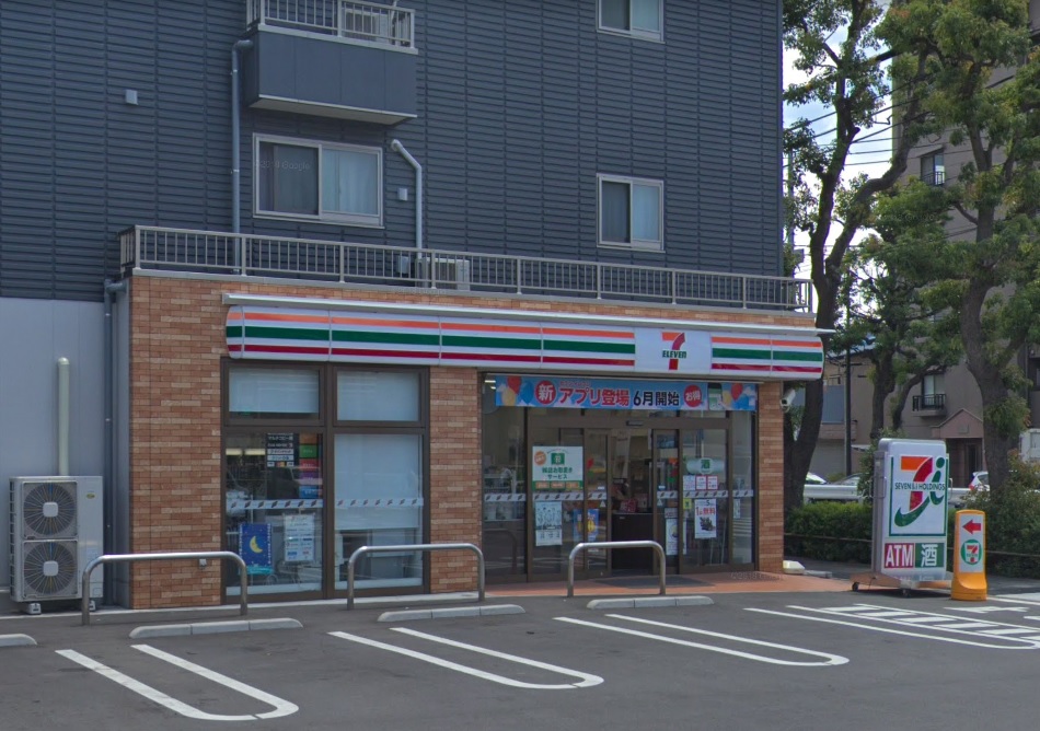 コンビニ　セブンイレブン板橋富士見町店（コンビニ）まで381m