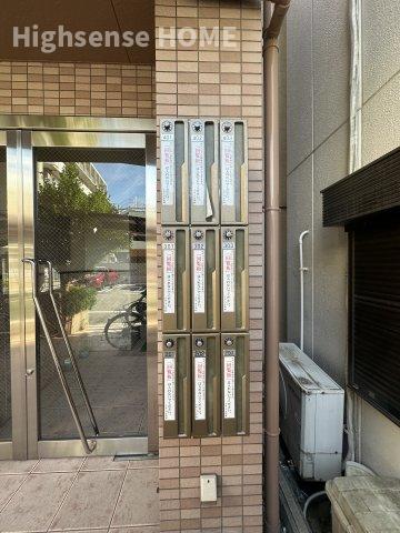 エントランス　建物の内部です