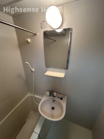 洗面設備　コンパクトで使いやすい洗面所