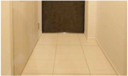 玄関　※別部屋の参考写真です。