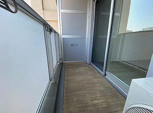 バルコニー　別タイプ部屋　参考写真です