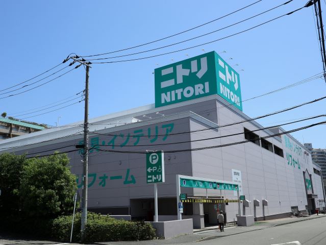 ショッピングセンター　ニトリ（ショッピングセンター）まで320m