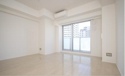 居室・リビング　同マンション別部屋