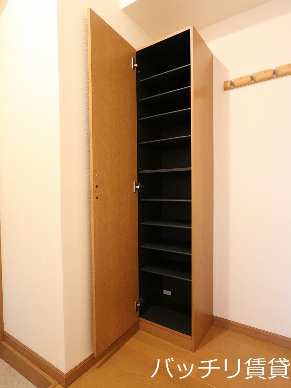 玄関　別号室イメージの為、現状を優先致します。