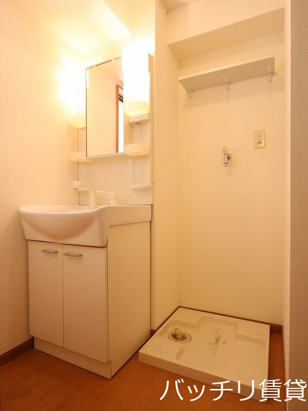 洗面設備　別号室イメージの為、現状を優先致します。