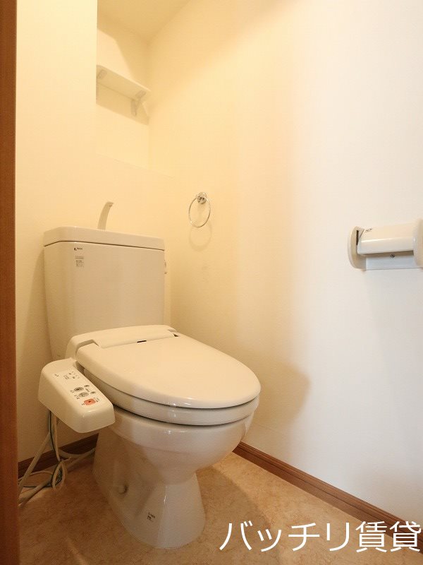 トイレ　別号室イメージの為、現状を優先致します。
