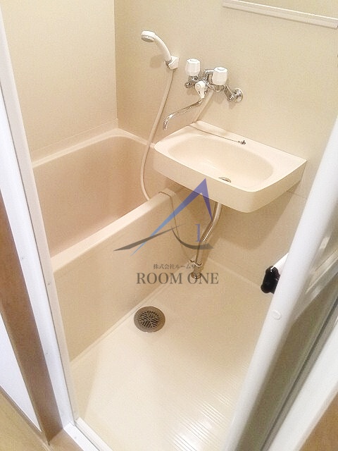 バス・シャワールーム　お風呂です。