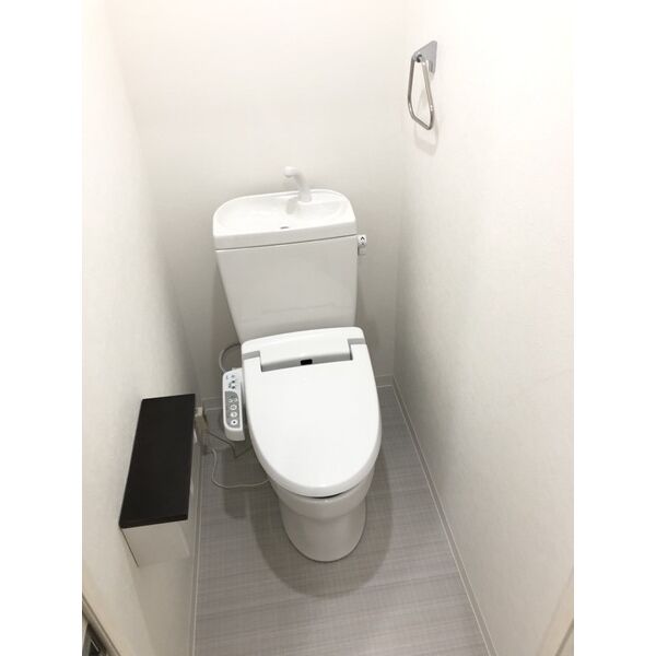 トイレ　※このお写真は同タイプのお写真です。現状優先