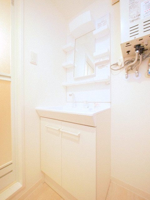 洗面設備　シャンプードレッサー付きです♪