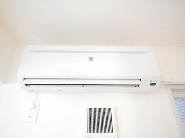 その他設備　夏に快適なエアコン付きです♪