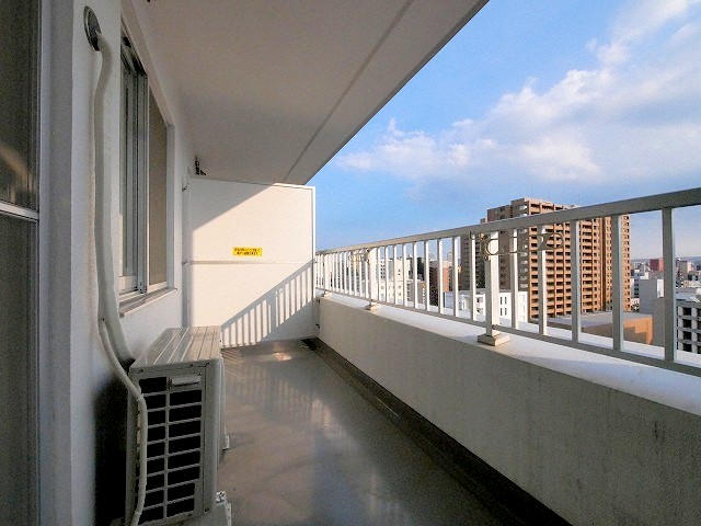 バルコニー　☆バルコニー完備☆