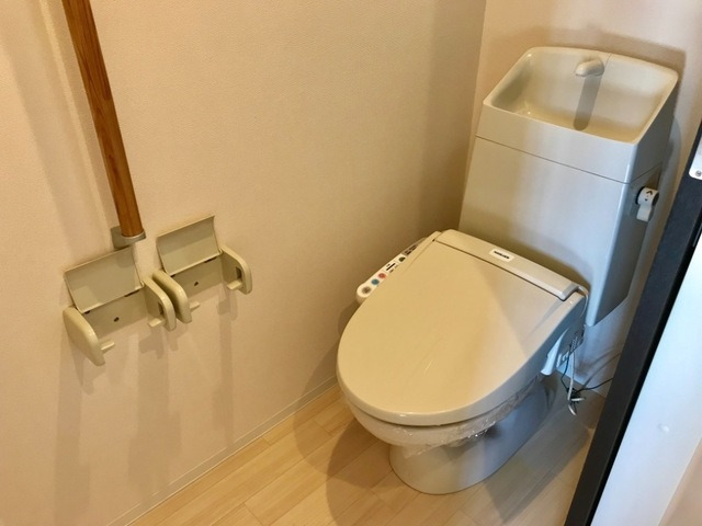トイレ　清潔感のあるトイレです