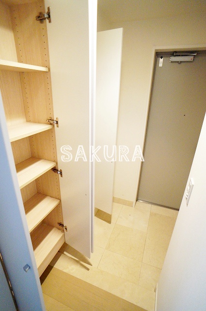 玄関　大容量のシューズボックス♪