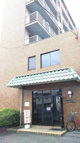 エントランス　清潔なエントランスです