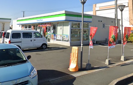 コンビニ　ファミリーマート　磐田上岡田店（コンビニ）まで900m