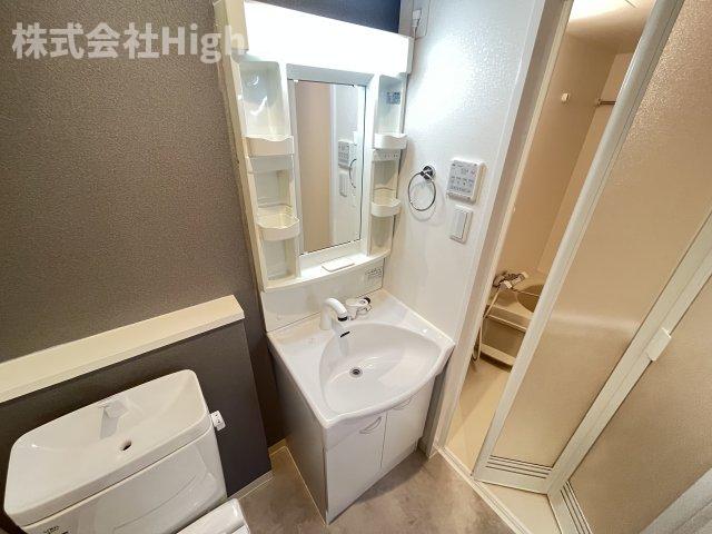 洗面設備　忙しい朝には欠かせない洗面所です