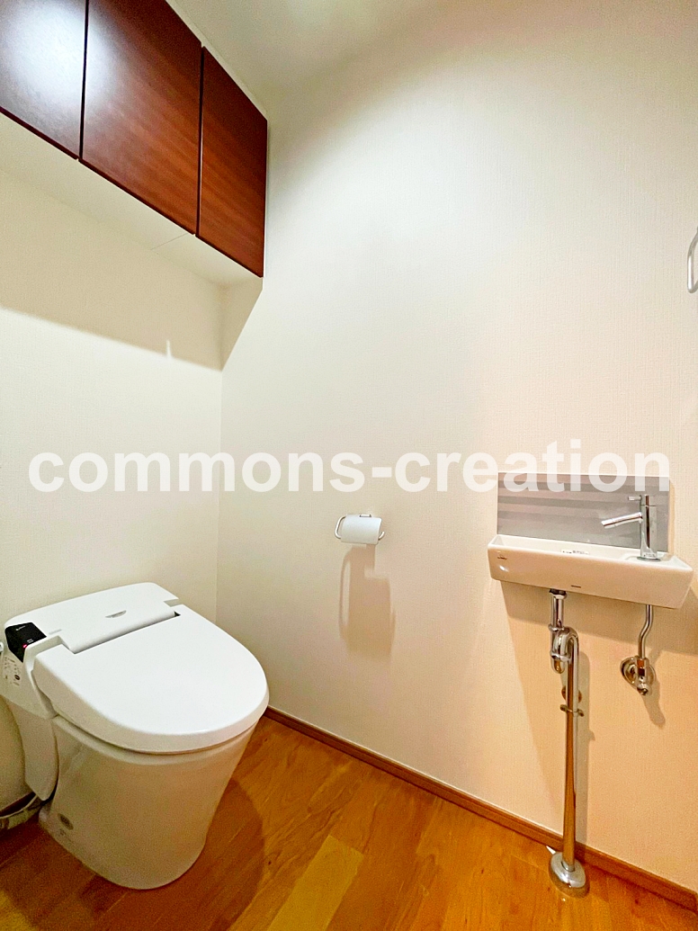 トイレ　※別部屋参考写真