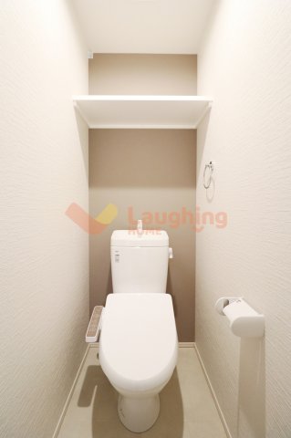 トイレ　独立洗面台です