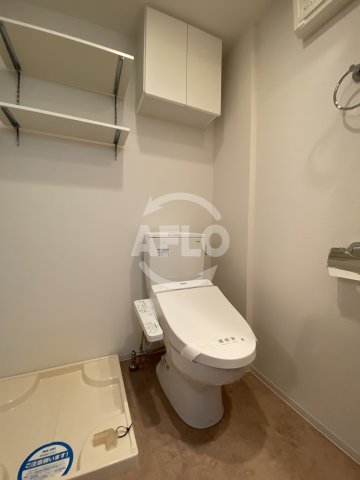 トイレ　HS梅田EAST　温水洗浄便座