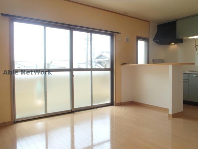 居室・リビング　※同物件別部屋の写真となります。