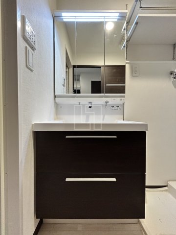 洗面設備　ネットフローラ阿波座　独立洗面化粧台